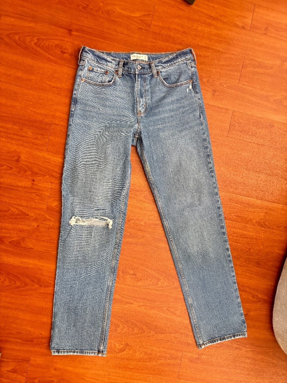 Abercrombie & Fitch Mid Rise 90s Straight Jean Size 8 Long